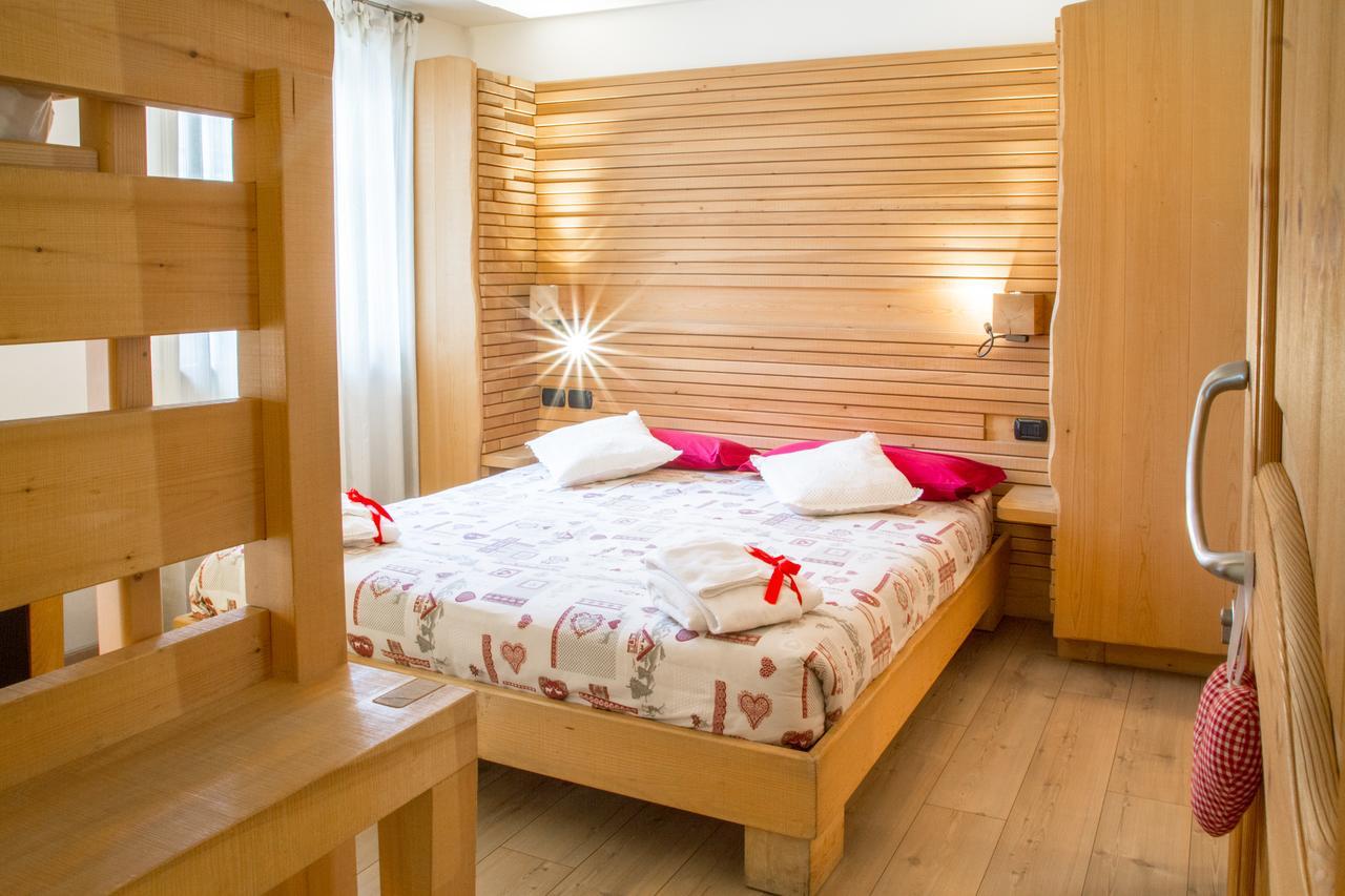 Agriturismo Pianrestel カヴァレーゼ エクステリア 写真